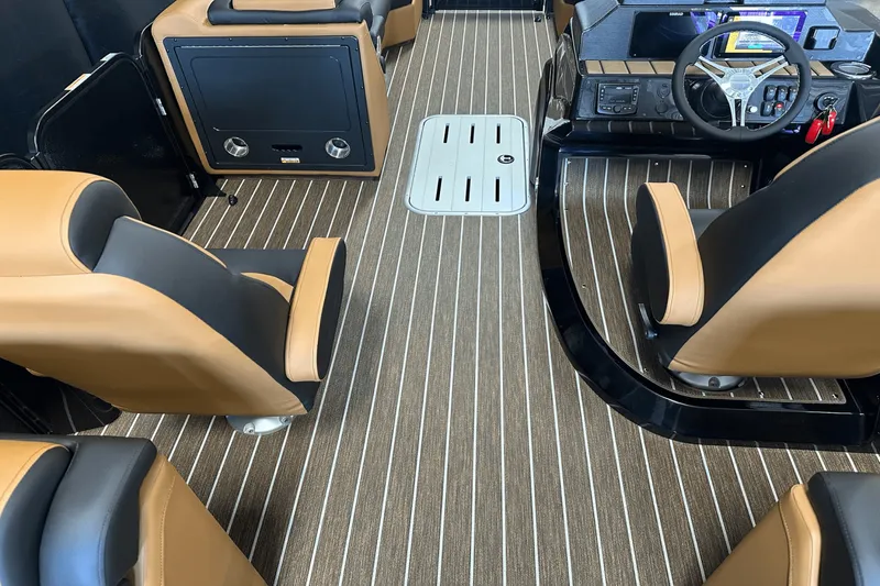 Slide: The Image of Premier 250SOLARIS 2026 - 28