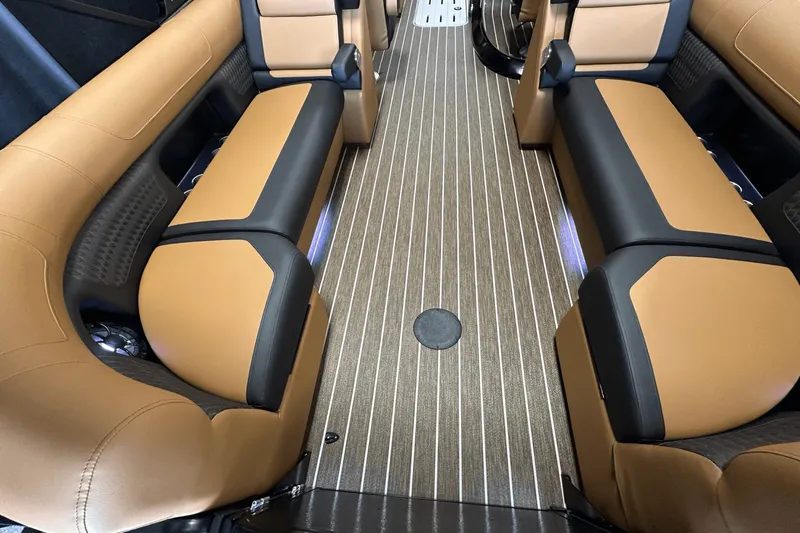 Slide: The Image of Premier 250SOLARIS 2026 - 9