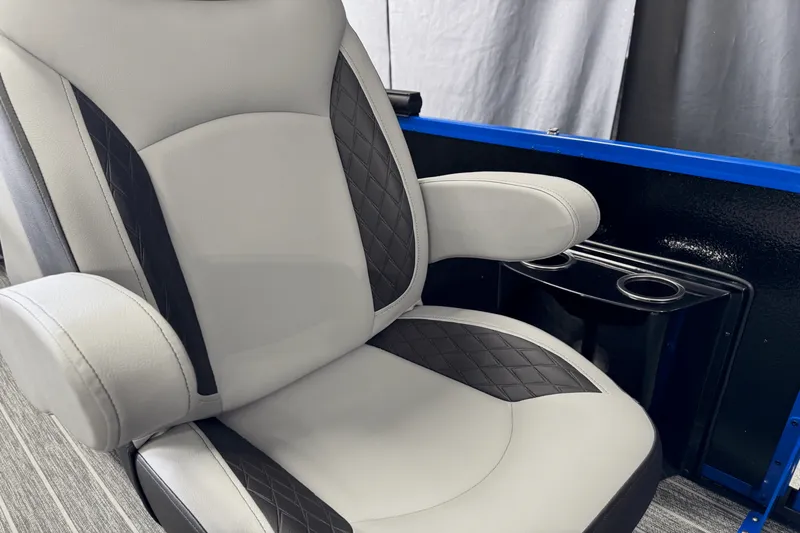 Slide: The Image of Premier 230SUNSATION 2026 - 25
