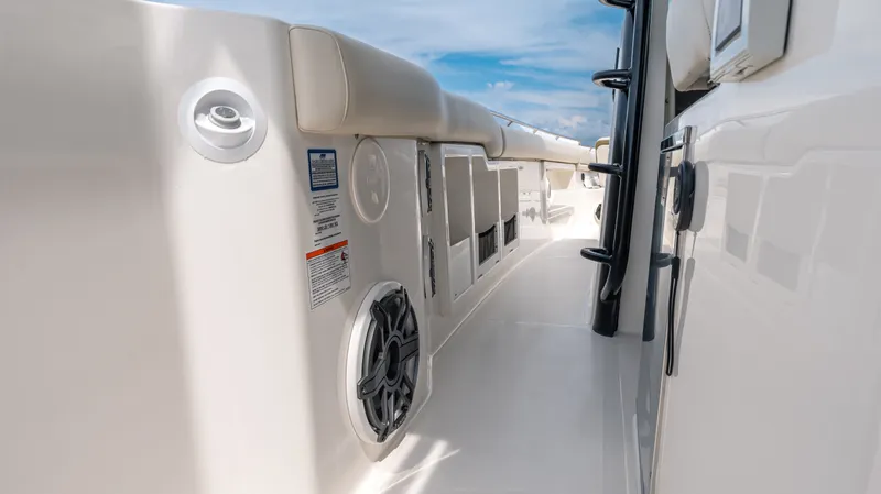 Slide: The Image of Boston Whaler 380 Outrage 2027 - 42
