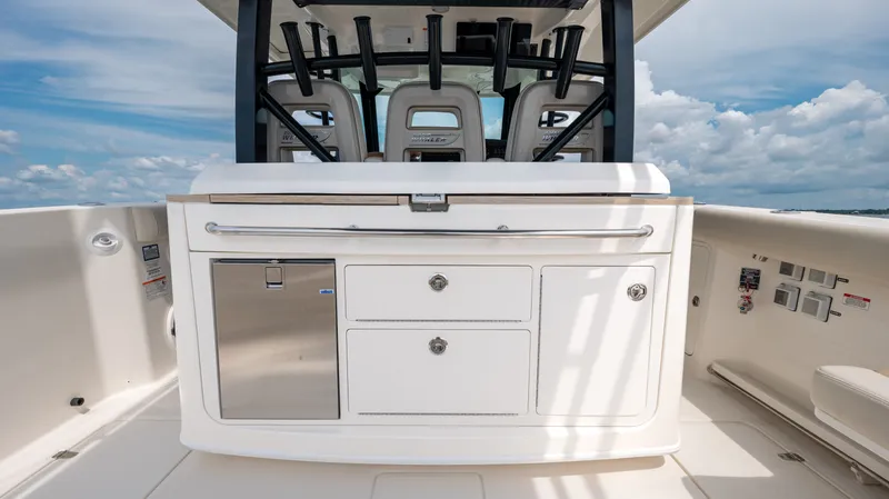 Slide: The Image of Boston Whaler 380 Outrage 2027 - 43