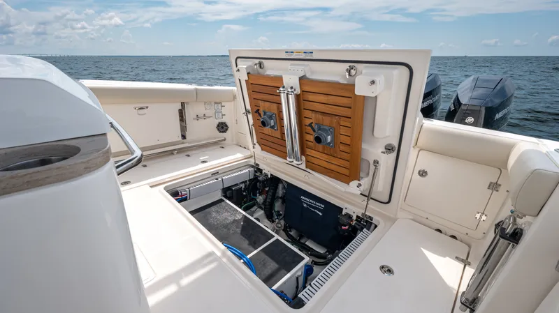 Slide: The Image of Boston Whaler 380 Outrage 2027 - 31
