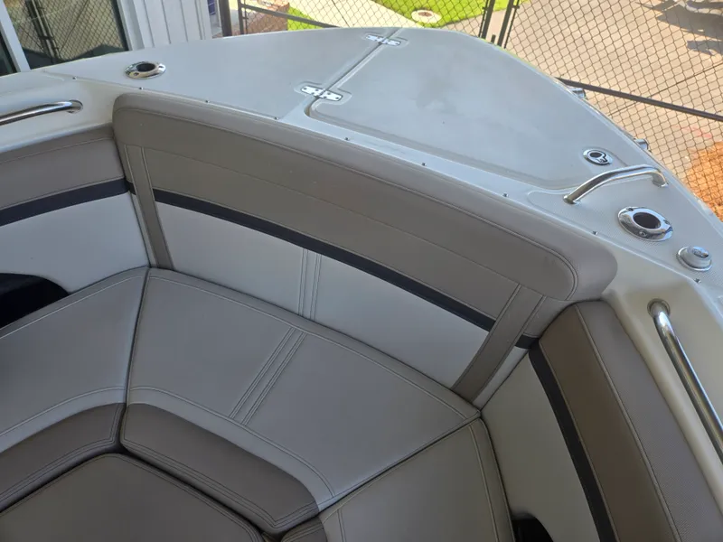 Slide: The Image of Boston Whaler 280 Vantage 2027 - 22