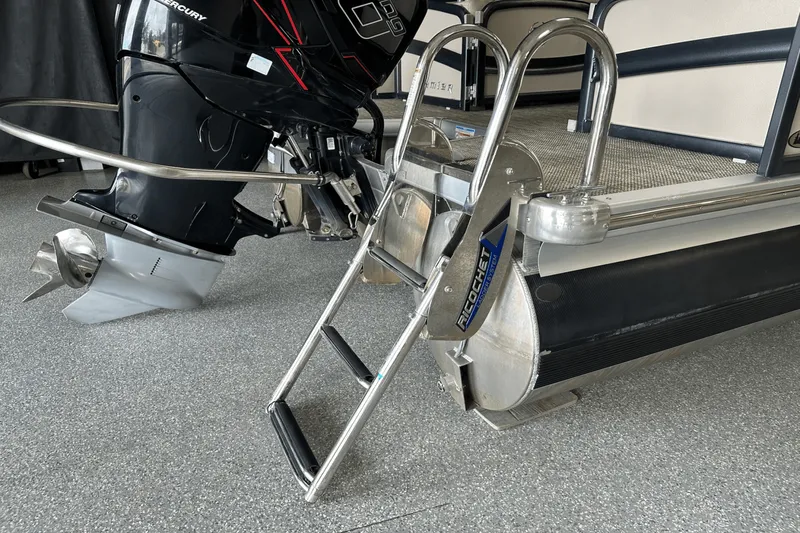 Slide: The Image of Premier 270 INTRIGUE 2019 - 14