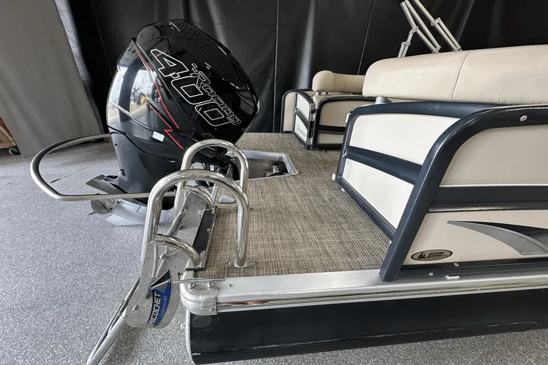 Slide: The Image of Premier 270 INTRIGUE 2019 - 2