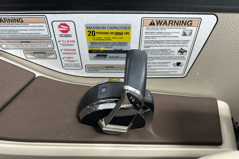 Slide: The Image of Premier 270 INTRIGUE 2019 - 42