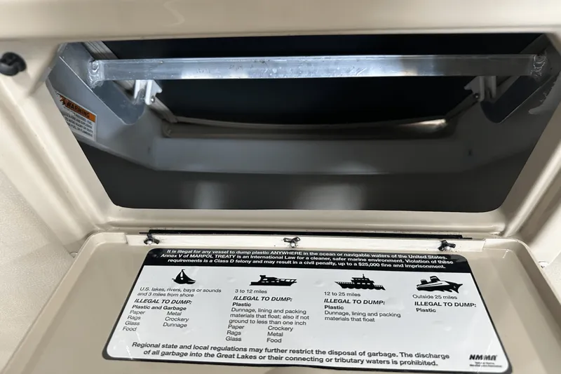 Slide: The Image of Premier 270 INTRIGUE 2019 - 47