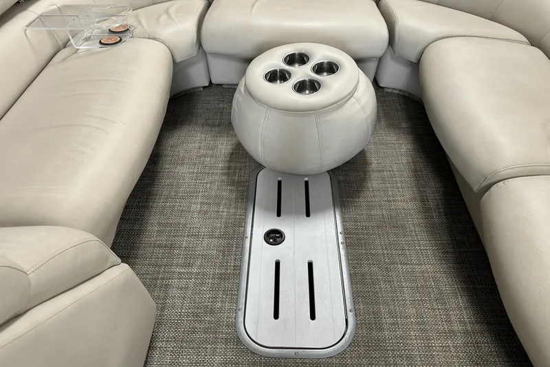 Slide: The Image of Premier 270 INTRIGUE 2019 - 48