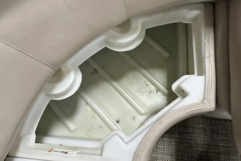 Slide: The Image of Premier 270 INTRIGUE 2019 - 55