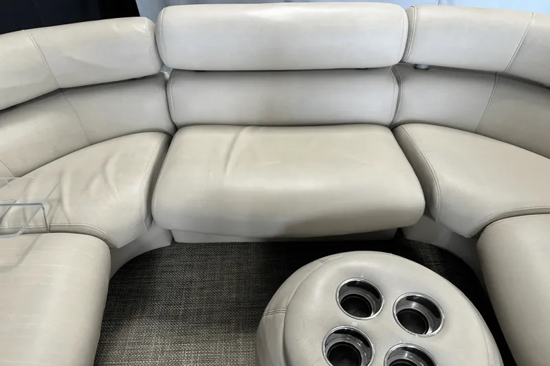 Slide: The Image of Premier 270 INTRIGUE 2019 - 56