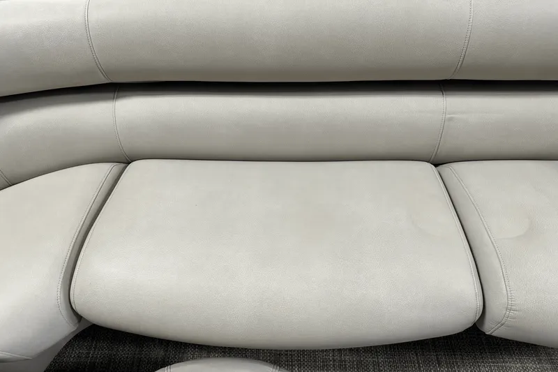 Slide: The Image of Premier 270 INTRIGUE 2019 - 60