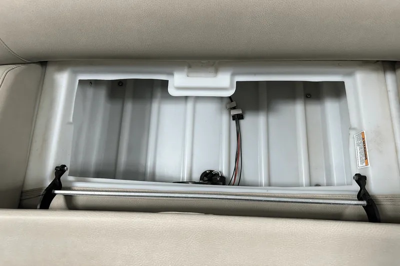 Slide: The Image of Premier 270 INTRIGUE 2019 - 61