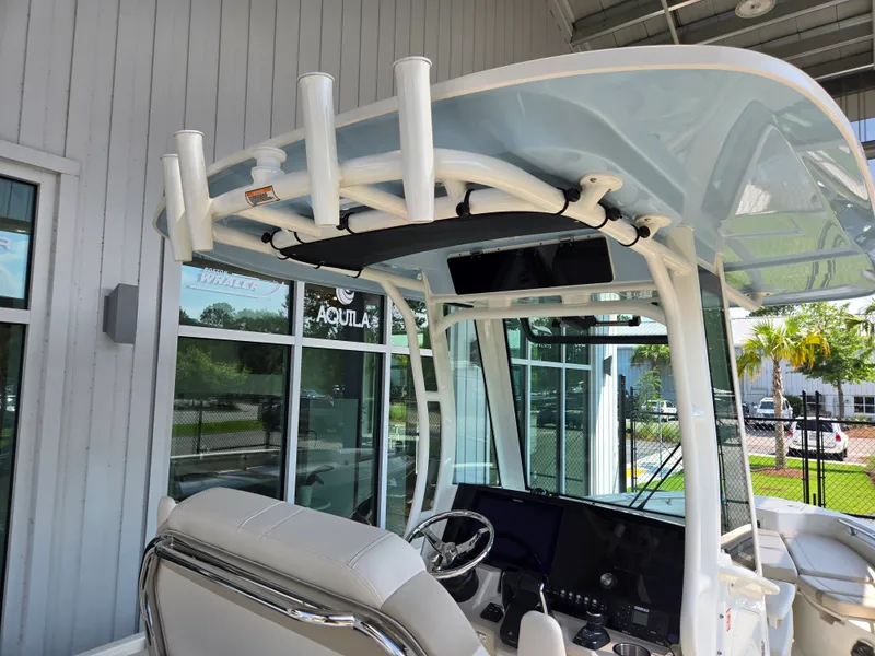 Slide: The Image of Boston Whaler 280 Dauntless 2027 - 13