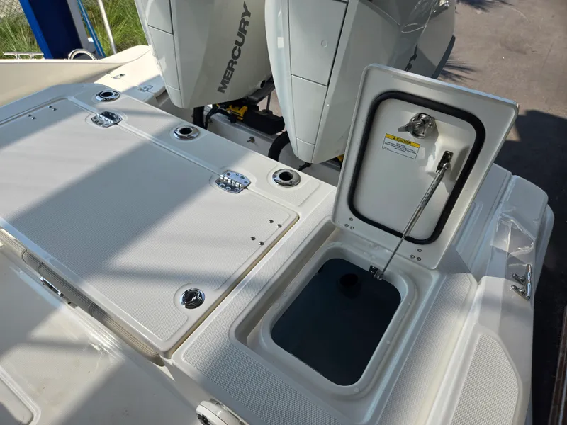 Slide: The Image of Boston Whaler 280 Dauntless 2027 - 5