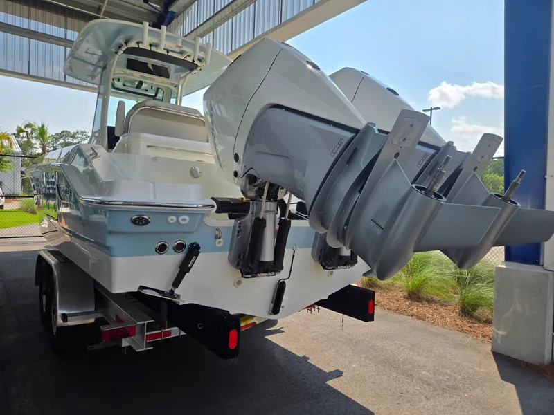 Slide: The Image of Boston Whaler 280 Dauntless 2027 - 1