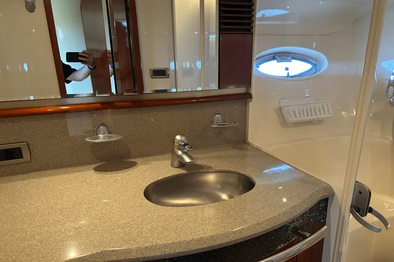 Slide: The Image of Sea Ray 50 SUNDANCER 2003 - 24