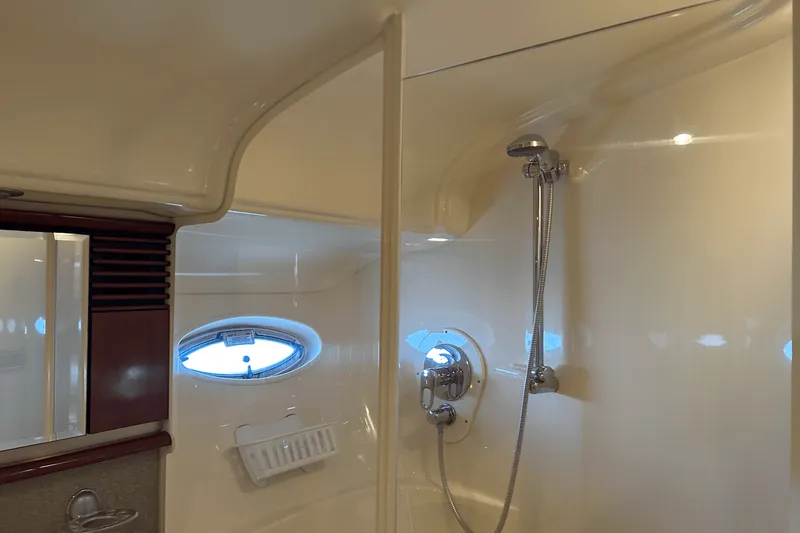 Slide: The Image of Sea Ray 50 SUNDANCER 2003 - 25