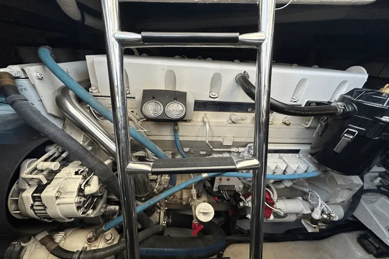 Slide: The Image of Sea Ray 50 SUNDANCER 2003 - 29