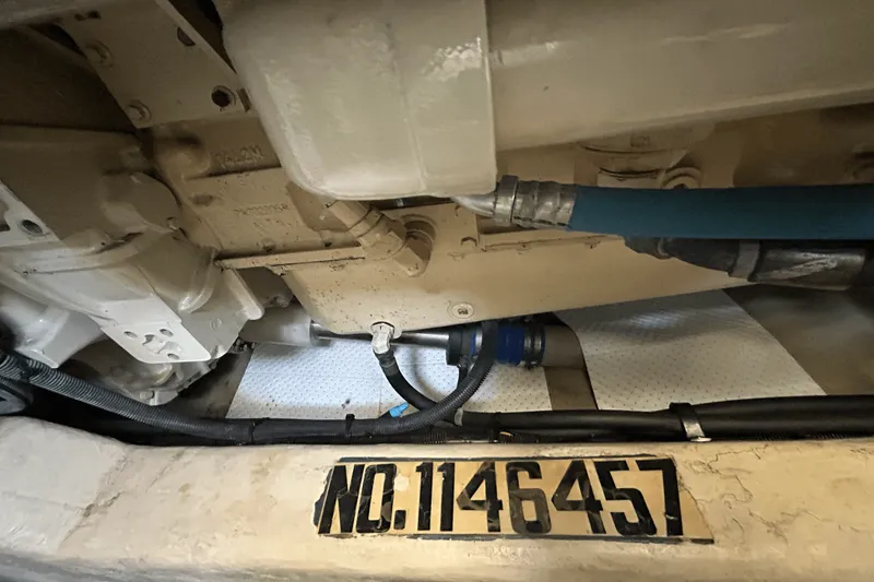 Slide: The Image of Sea Ray 50 SUNDANCER 2003 - 33