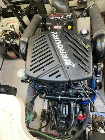 Slide: The Image of Sea Ray 340 Sundancer 2005 - 51