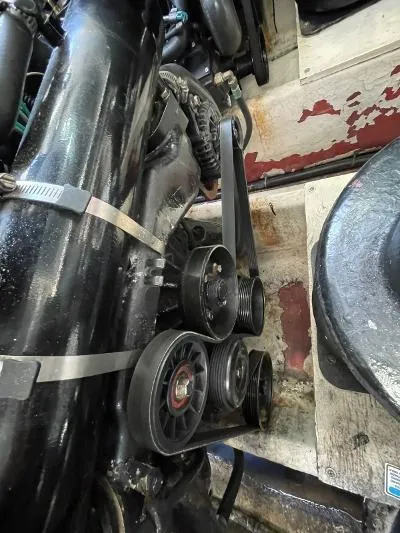 Slide: The Image of Sea Ray 340 Sundancer 2005 - 55