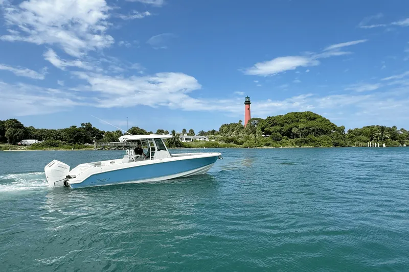 Slide: The Image of Boston Whaler 330 Outrage 2026 - 0