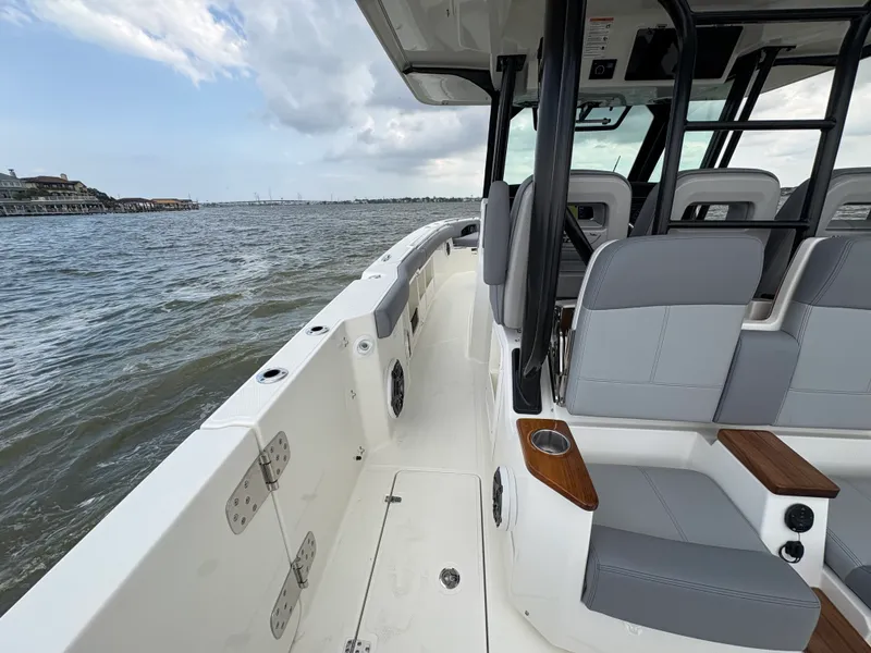 Slide: The Image of Boston Whaler 360 Outrage 2026 - 34