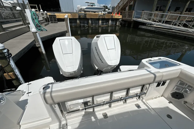 Slide: The Image of Boston Whaler 325 Conquest 2025 - 12