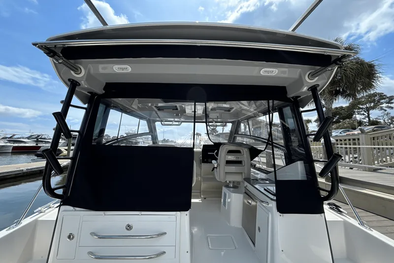 Slide: The Image of Boston Whaler 325 Conquest 2025 - 20