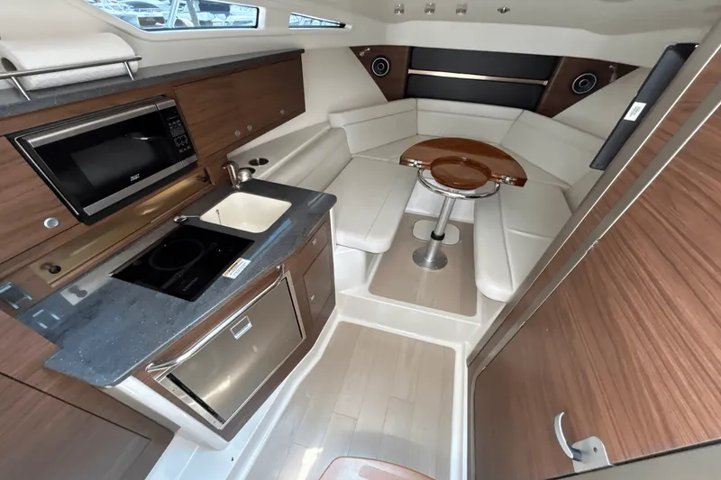 Slide: The Image of Boston Whaler 325 Conquest 2025 - 28