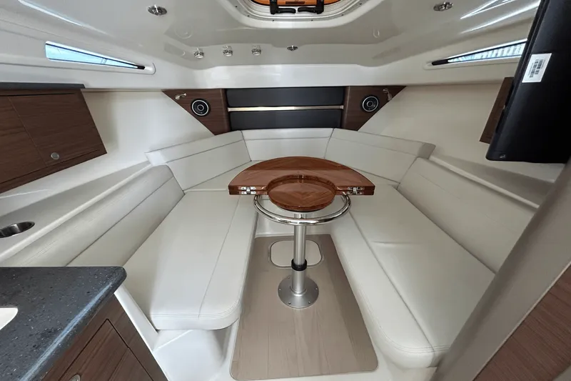 Slide: The Image of Boston Whaler 325 Conquest 2025 - 34