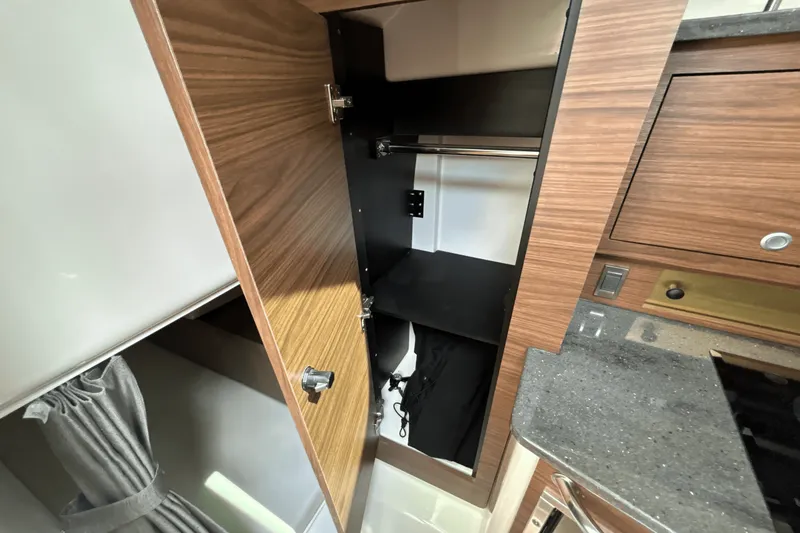 Slide: The Image of Boston Whaler 325 Conquest 2025 - 36