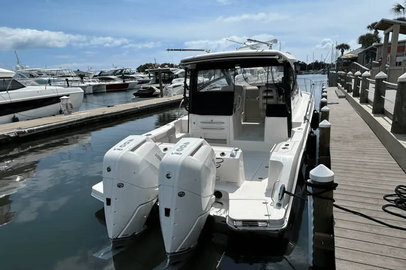 Slide: The Image of Boston Whaler 325 Conquest 2025 - 9