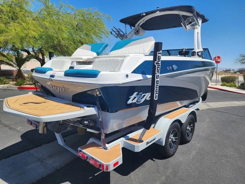 Slide: The Image of Tige Boats Z1 2022 - 11