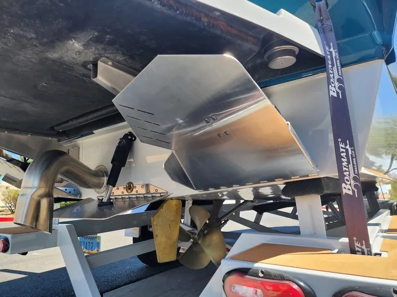 Slide: The Image of Tige Boats Z1 2022 - 14