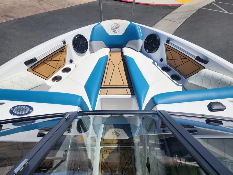 Slide: The Image of Tige Boats Z1 2022 - 33