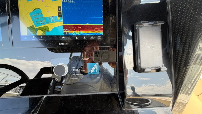 Slide: The Image of Scout 260 LXF 2027 - 33
