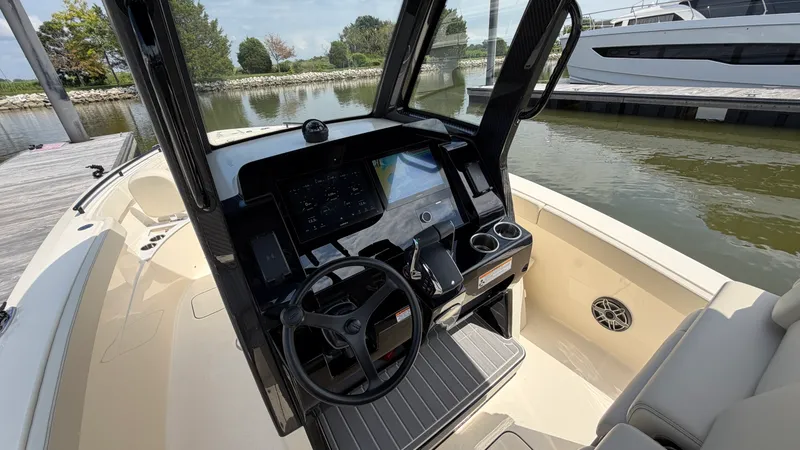 Slide: The Image of Scout 260 LXF 2027 - 24