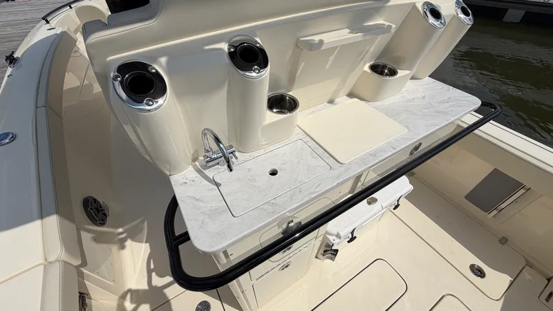 Slide: The Image of Scout 260 LXF 2027 - 11