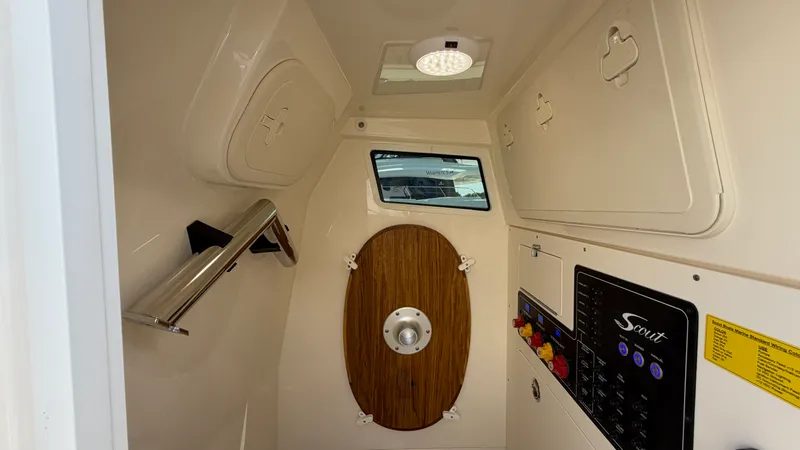 Slide: The Image of Scout 260 LXF 2027 - 41