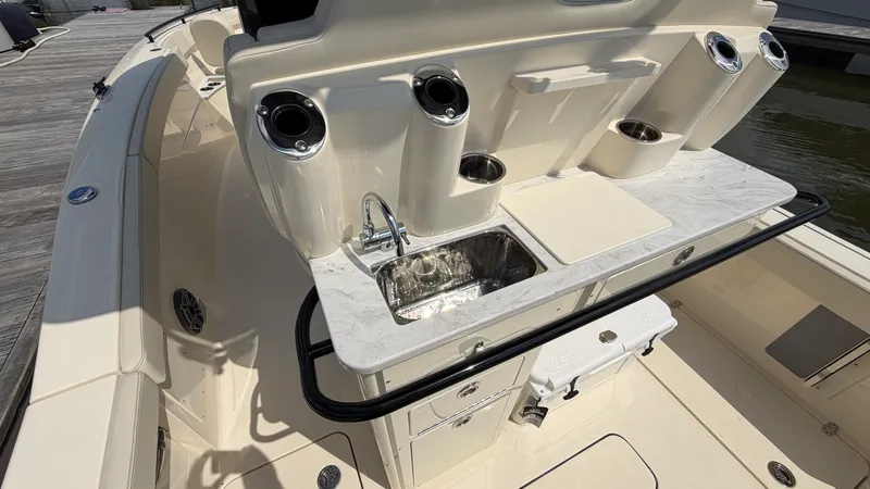 Slide: The Image of Scout 260 LXF 2027 - 12