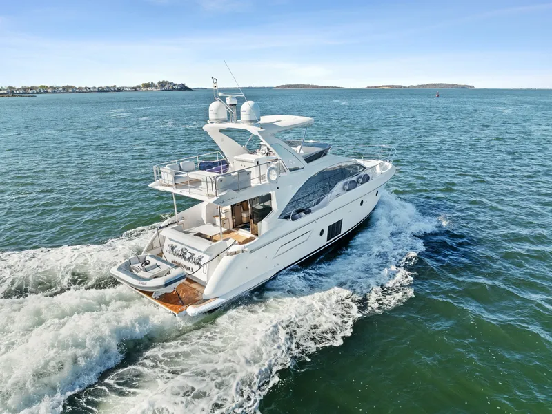Slide: The Image of Azimut 50 FLYBRIDGE 2022 - 4