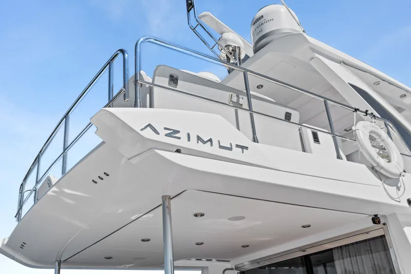 Slide: The Image of Azimut 50 FLYBRIDGE 2022 - 5