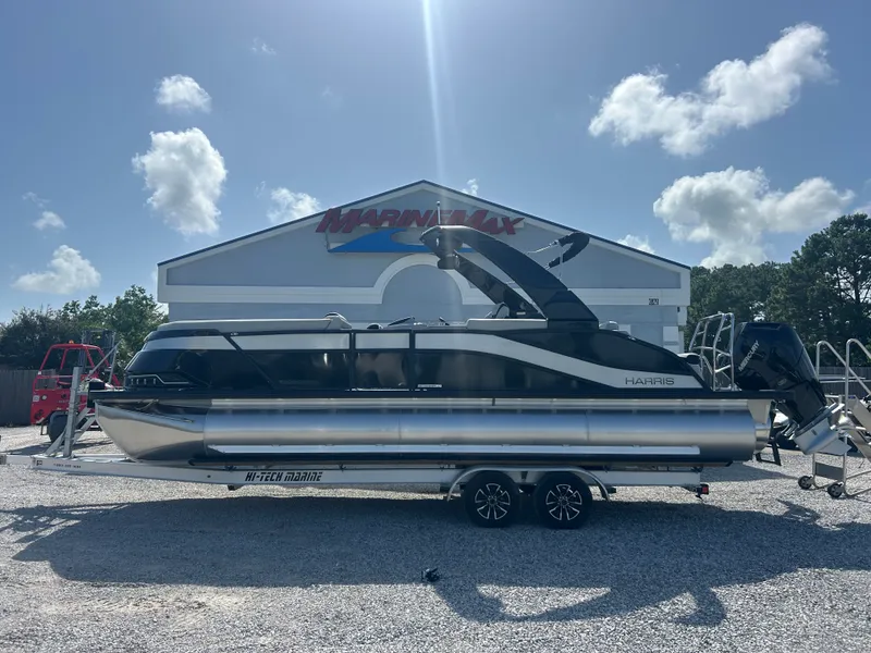 Slide: The Image of Harris Grand Mariner 250 2027 - 5