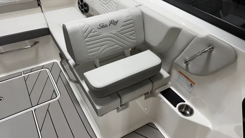 Slide: The Image of Sea Ray SDX 230 Surf 2026 - 47