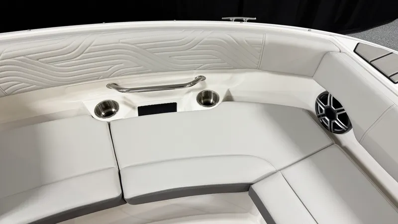 Slide: The Image of Sea Ray SDX 230 Surf 2026 - 89