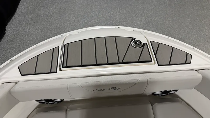 Slide: The Image of Sea Ray SDX 230 Surf 2026 - 96