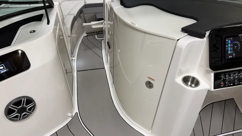 Slide: The Image of Sea Ray SDX 230 Surf 2026 - 71