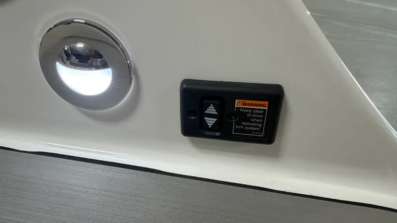 Slide: The Image of Sea Ray SDX 230 Surf 2026 - 24