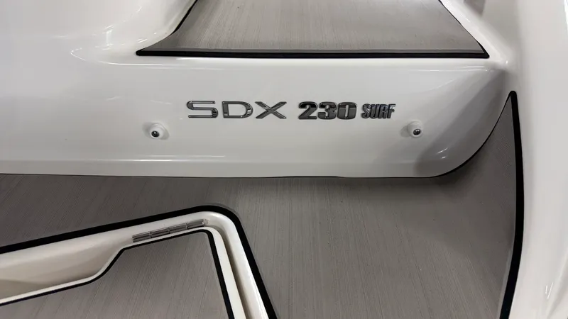 Slide: The Image of Sea Ray SDX 230 Surf 2026 - 14